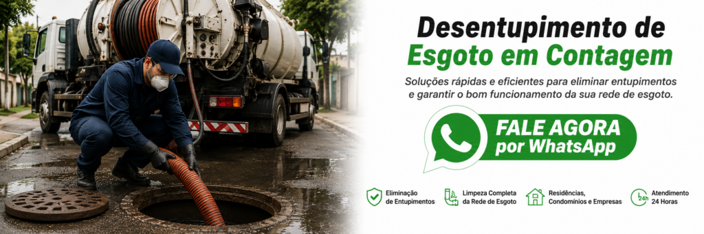 Equipe da MT Desentupidora realizando desentupimento de esgoto em Contagem com equipamentos profissionais para residências, empresas e condomínios.
